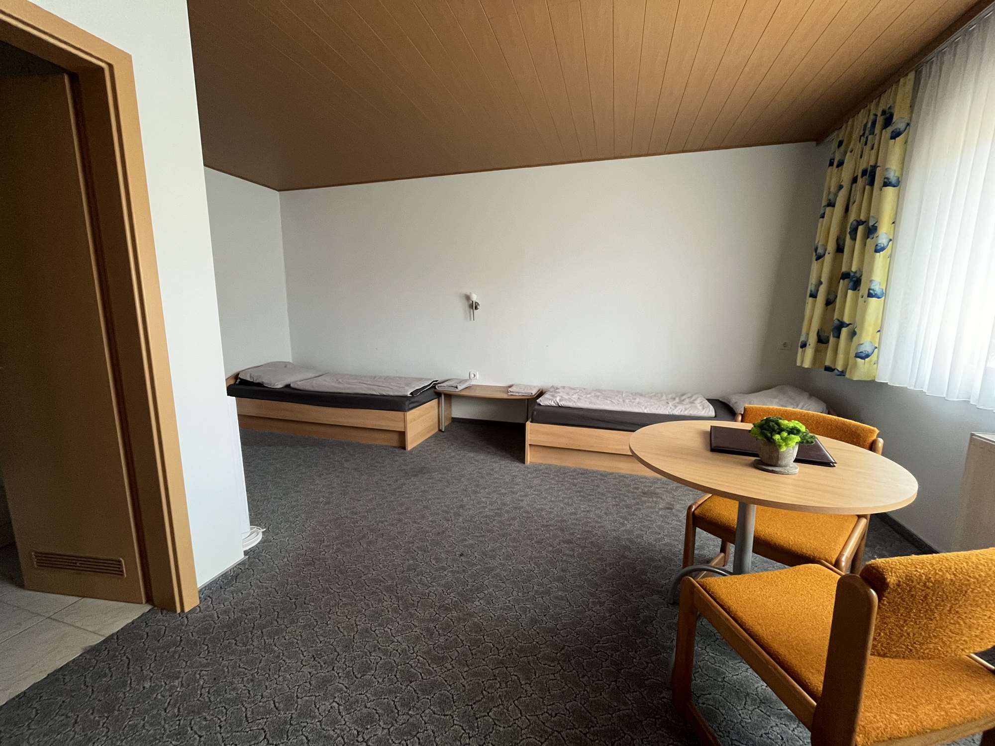 Zimmer 1
